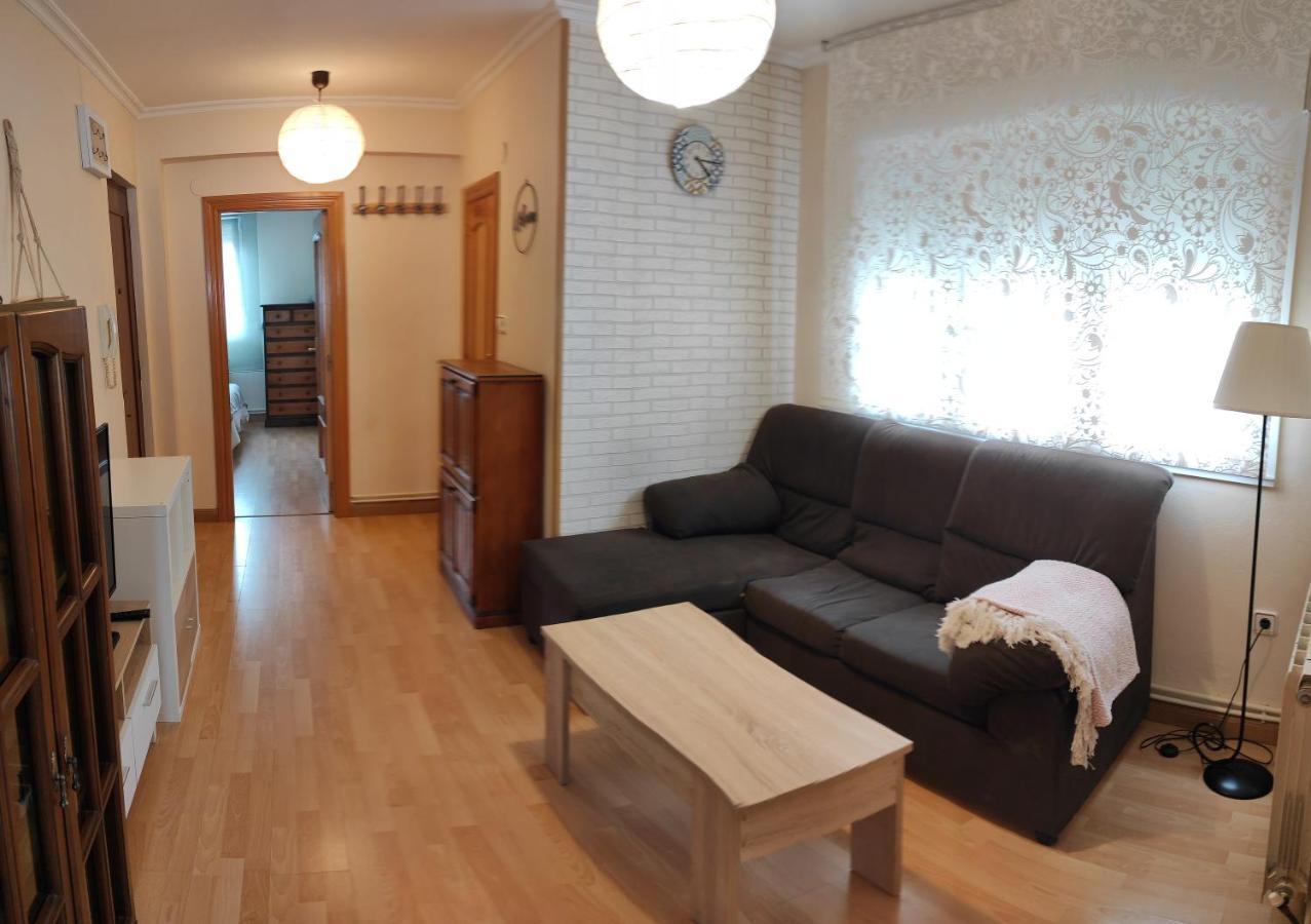 Apartamento De 2 Habitaciones A Un Paso De Begona Gijon Bagian luar foto