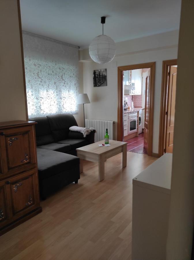 Apartamento De 2 Habitaciones A Un Paso De Begona Gijon Bagian luar foto